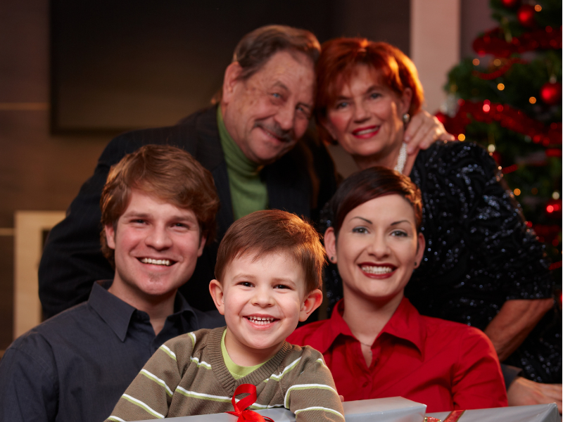 Świąteczne zdjęcie rodziny.